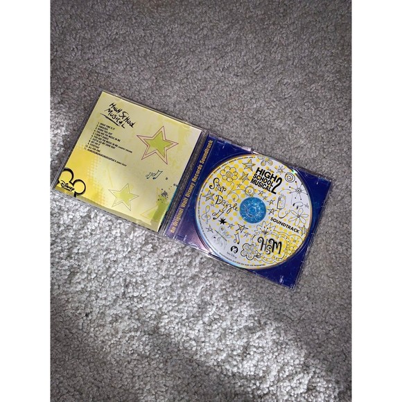 High school musical 2 Soundtrack CD - Picture 3 of 4
